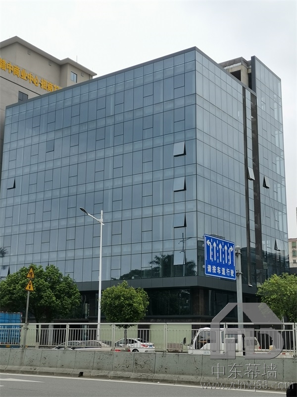 專業玻璃幕墻安裝公司